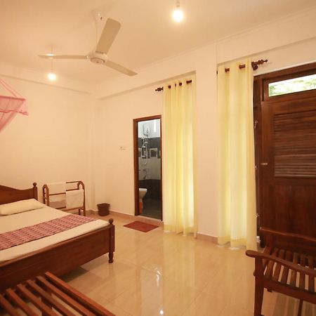 Renuka Inn Kandy Exterior photo