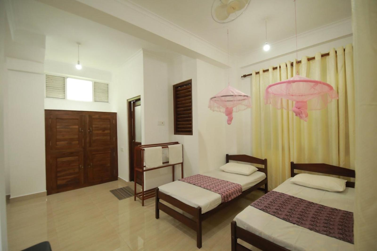 Renuka Inn Kandy Exterior photo